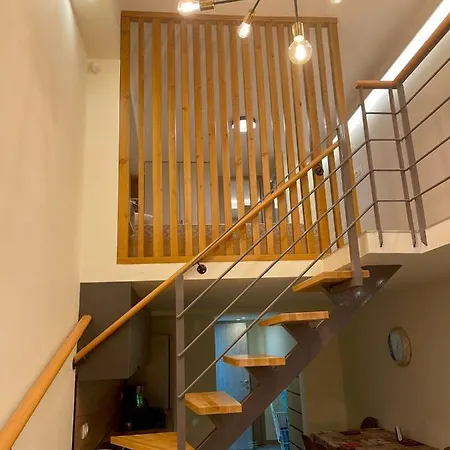 דירה Minimal Two-floor סלוניקי